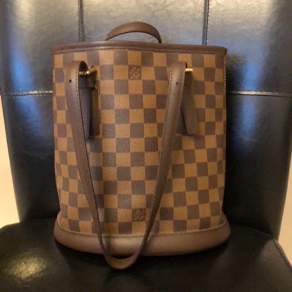 Authentic!!! Louis Vuitton bucket